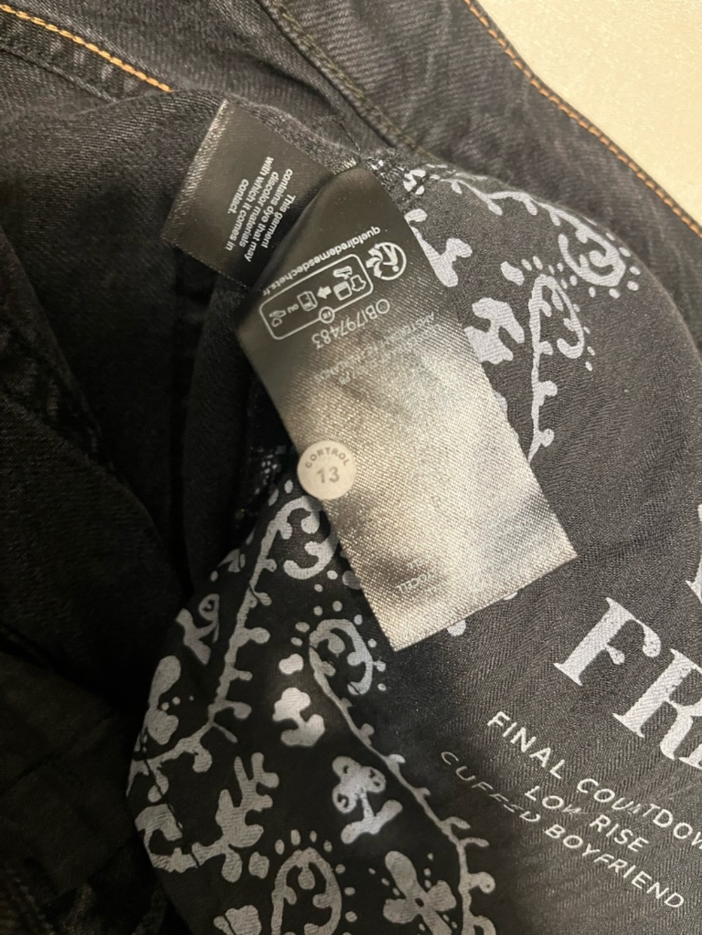 We wThe Free Black Wide-Leg Belted Jeans - Picture 10 of 12